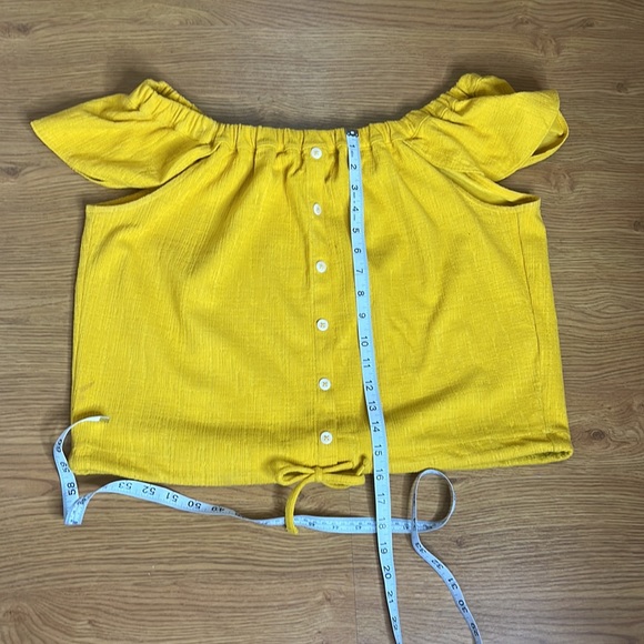 Texture & Thread Size XL Mustard Crop Top Off The Shoulder Blouse With Buttons - Picture 4 of 6